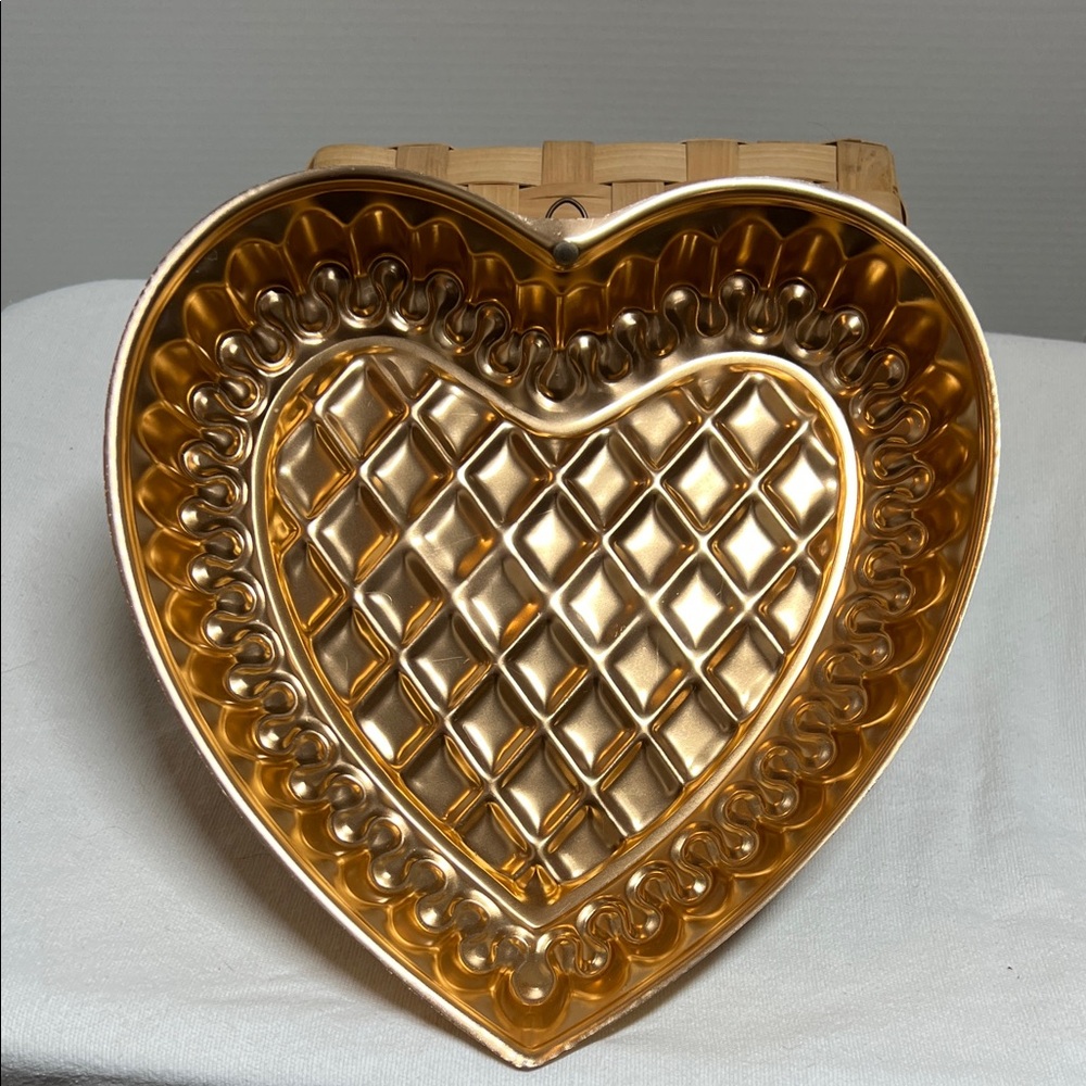 Vintage Heart Swirl Jelly Cake Copper Metal Mold